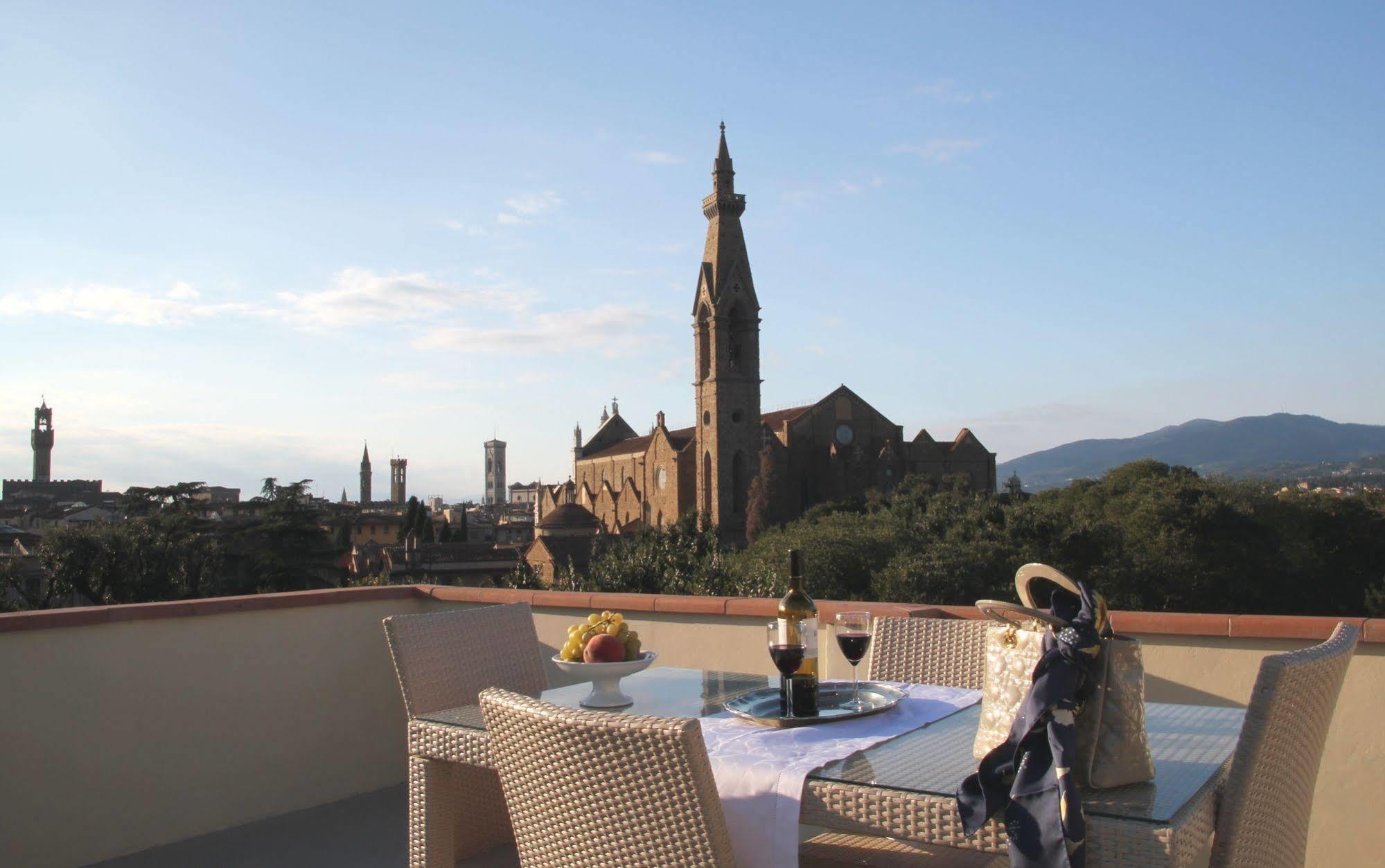 Florence View Apartments Екстер'єр фото